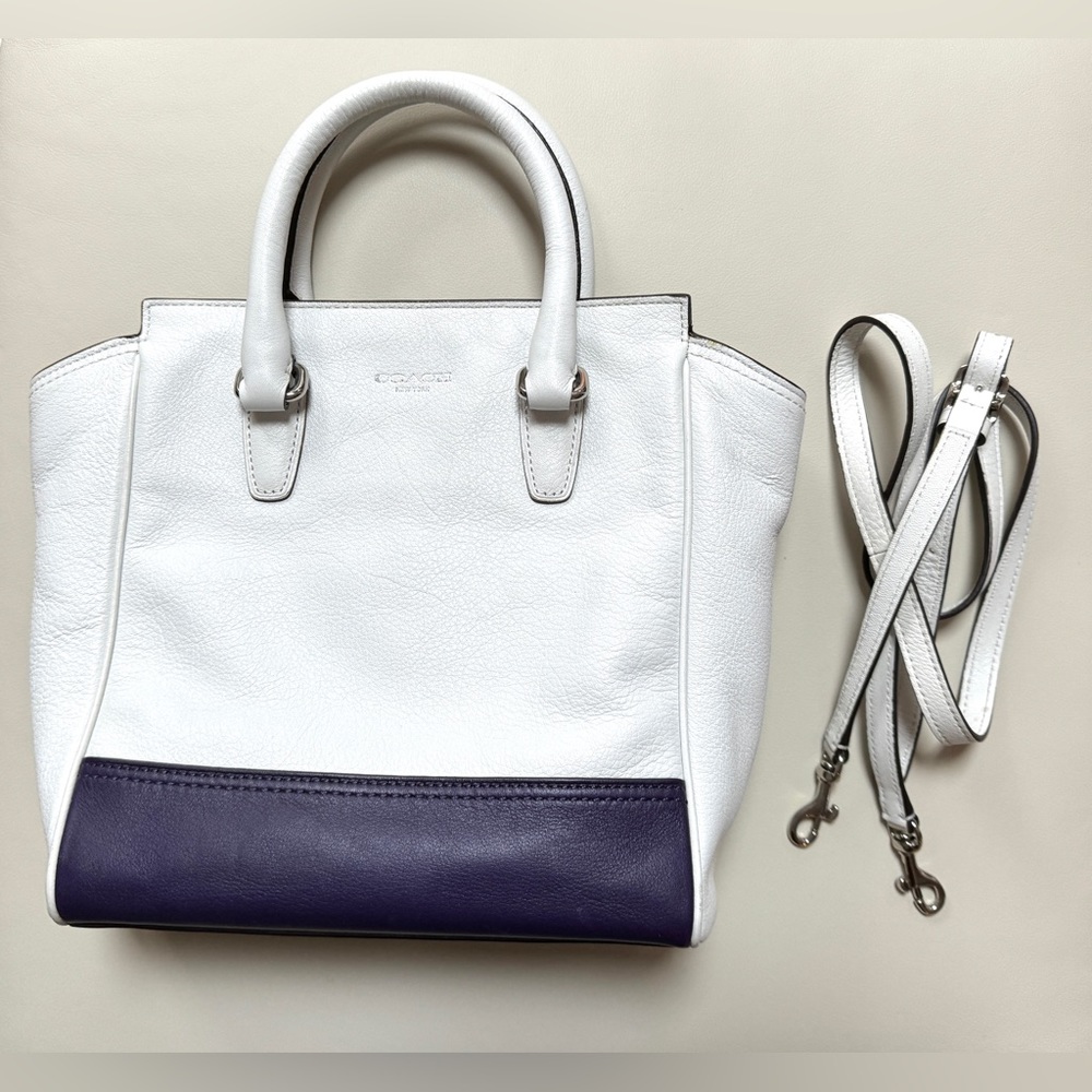White and navy blue Coach leather bag - Picture 3 of 9